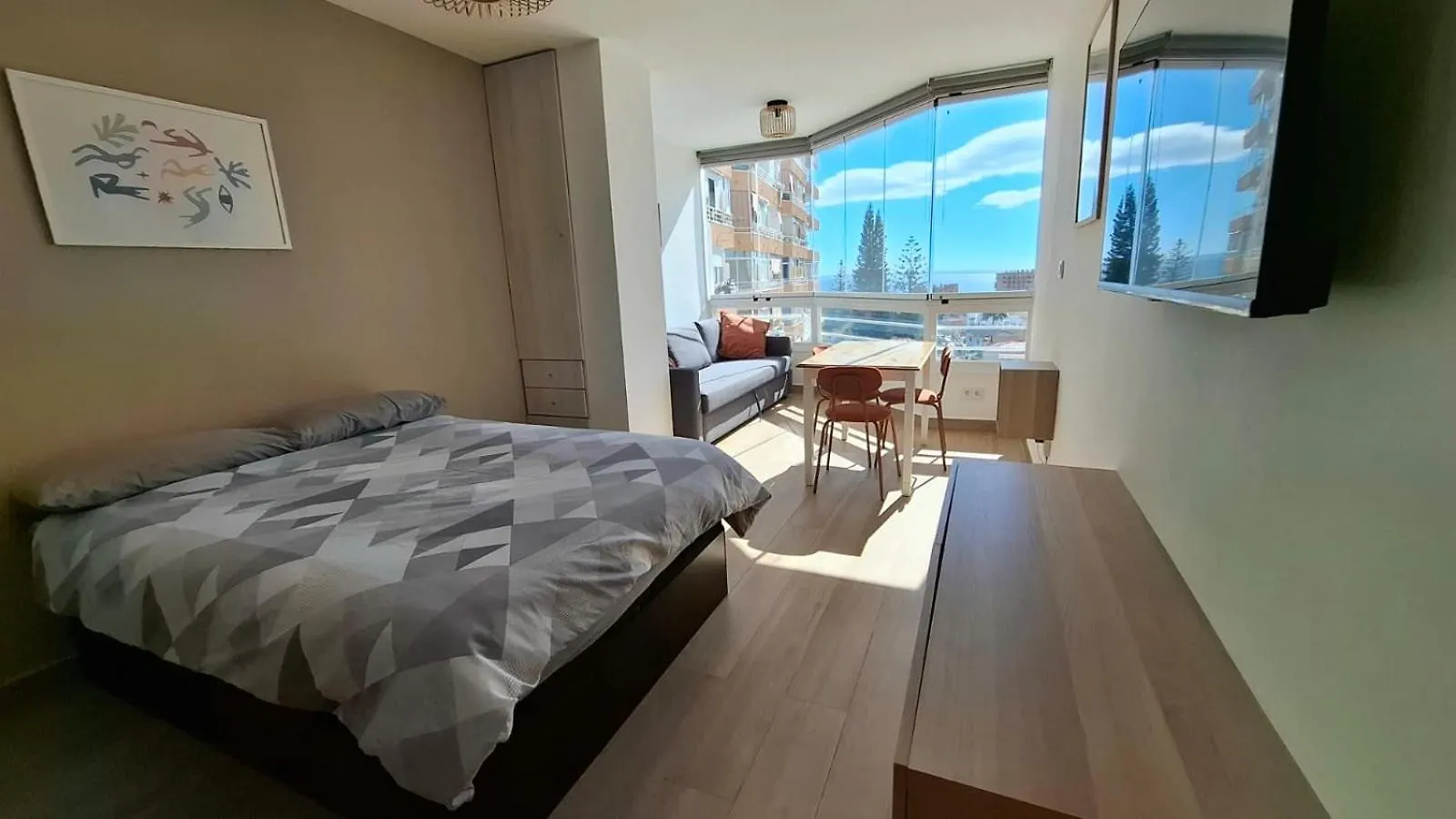 Enjoying Together Torremolinos Appartement